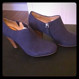 Ladies Navy anklet booties